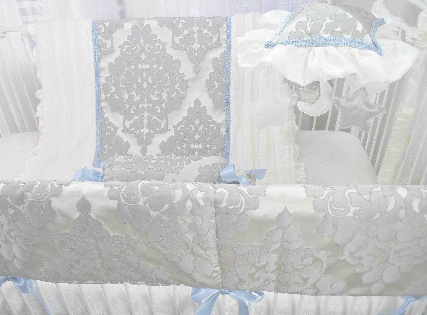 LuLu Blue Musical Mobile