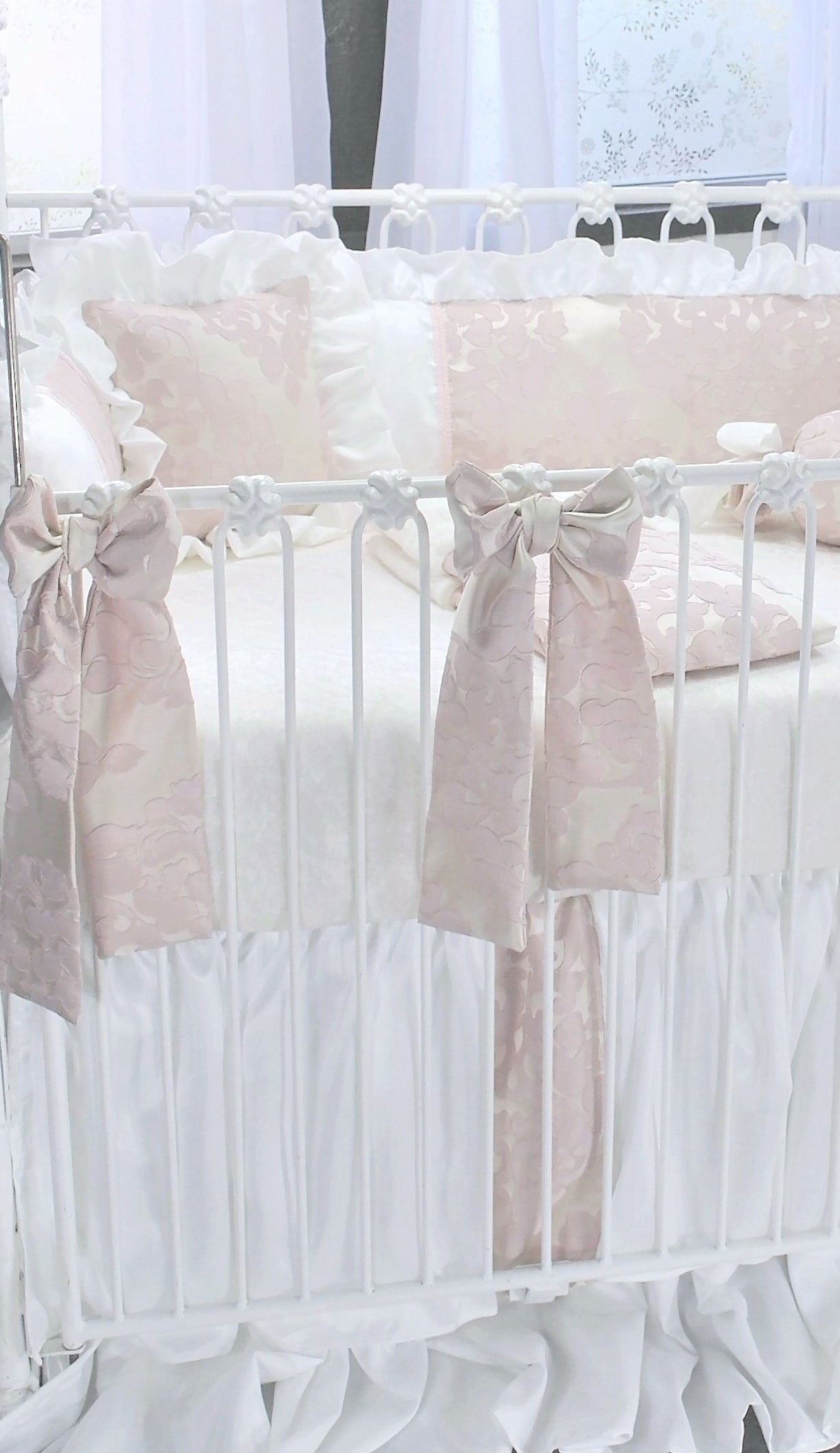 Blush Petal Jacquard Crib Bows