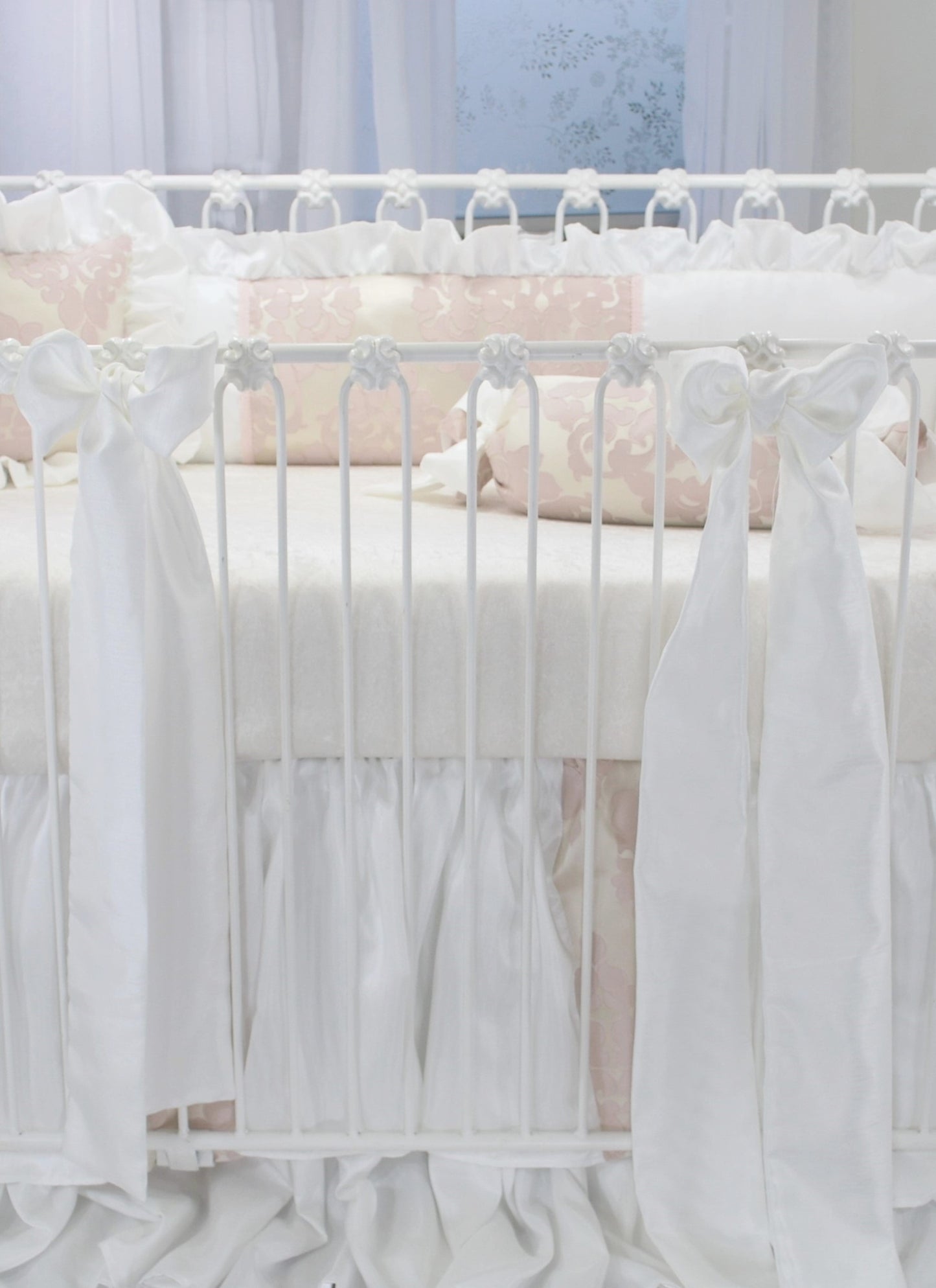 Blush Petal Jacquard Crib Bows