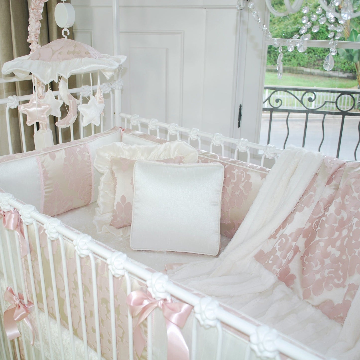 Blush Petal Jacquard Crib Bows