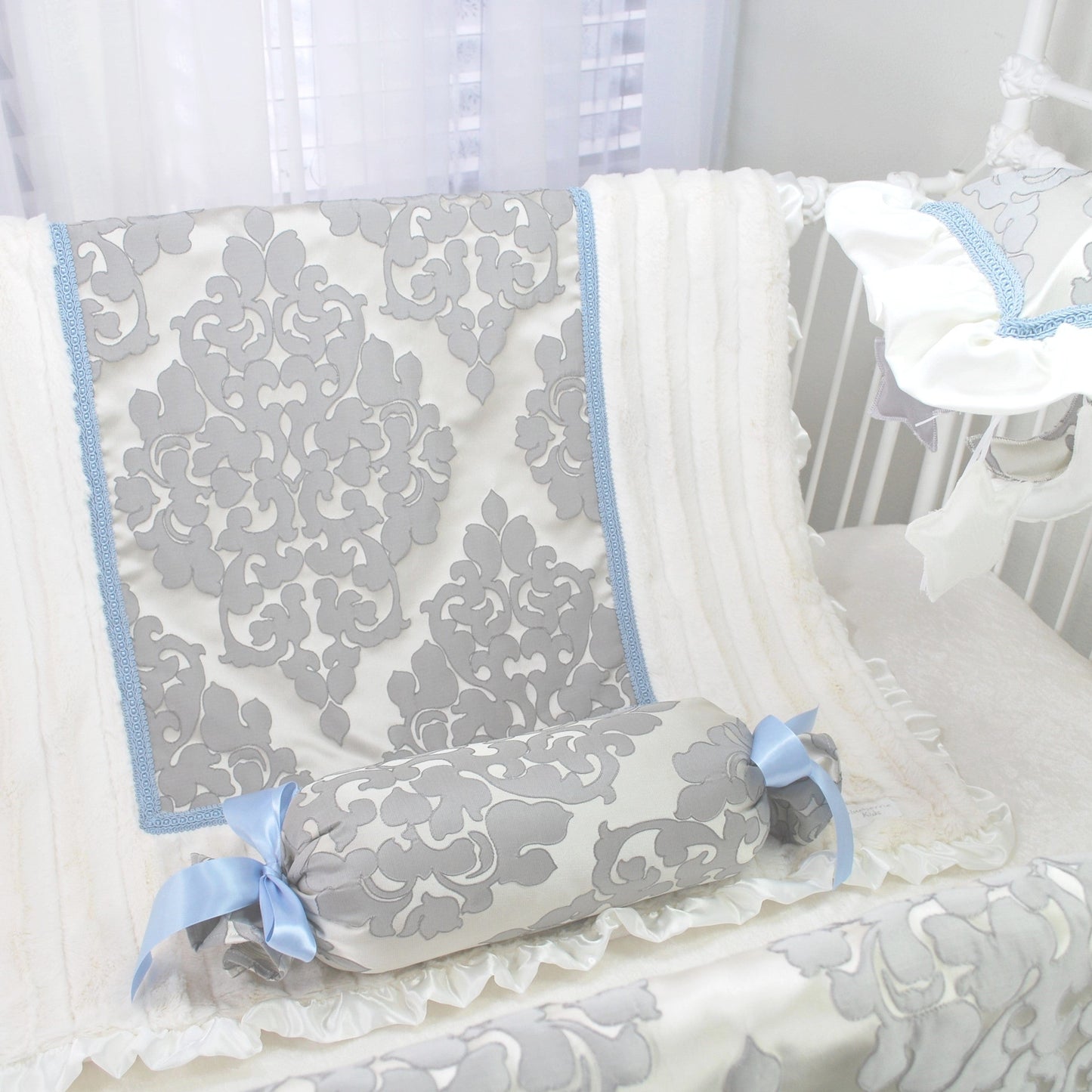 LuLu Blue 4 Piece Crib Bedding Set