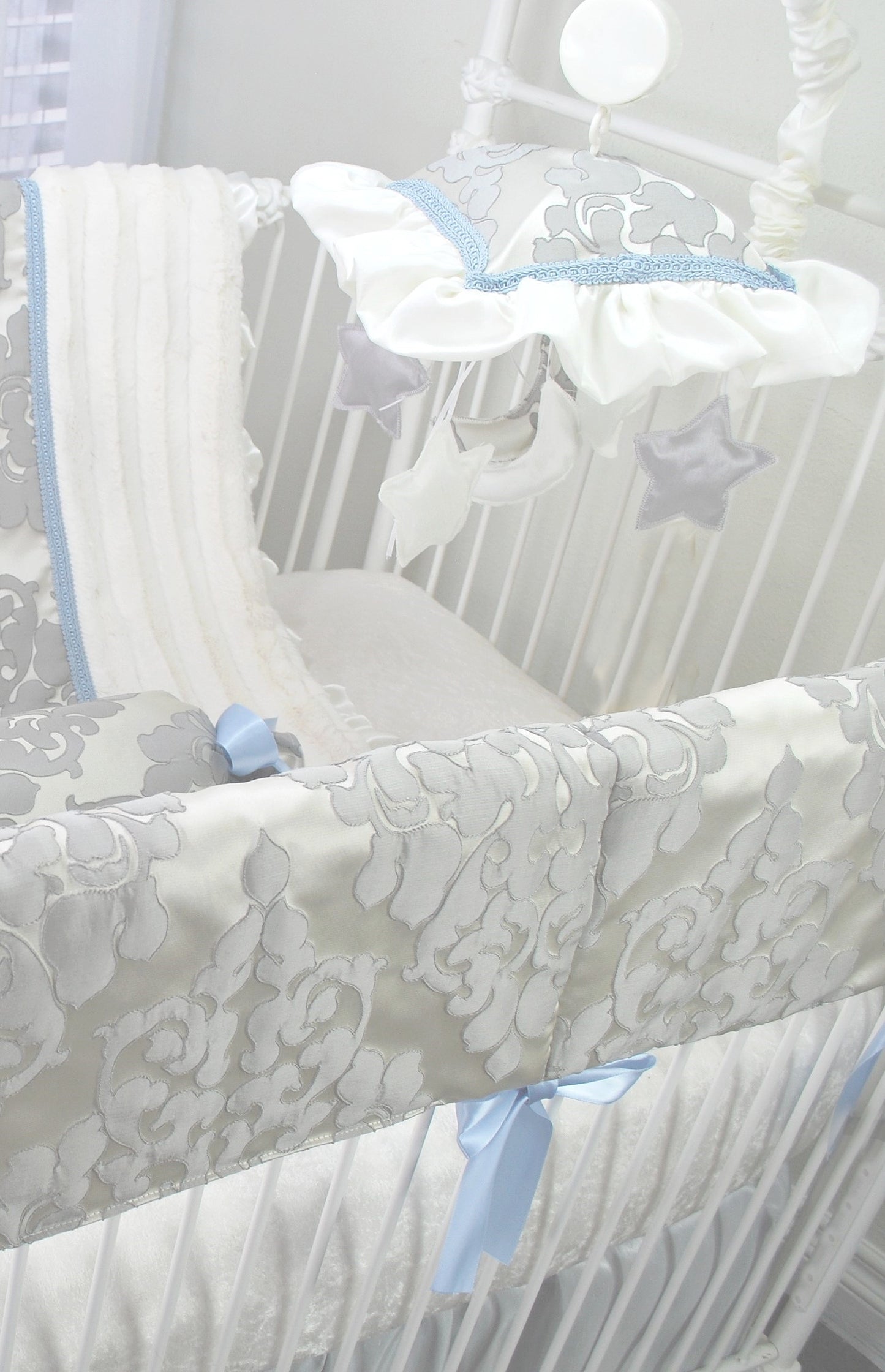 LuLu Blue Musical Mobile
