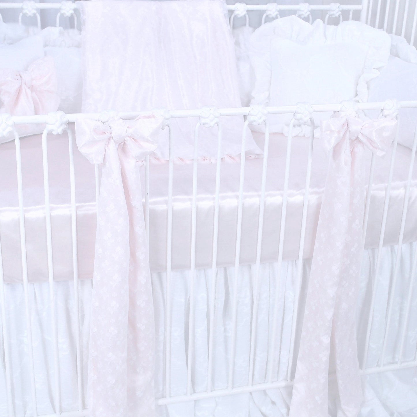 Lilly Pink 4 Piece Crib Bedding Set