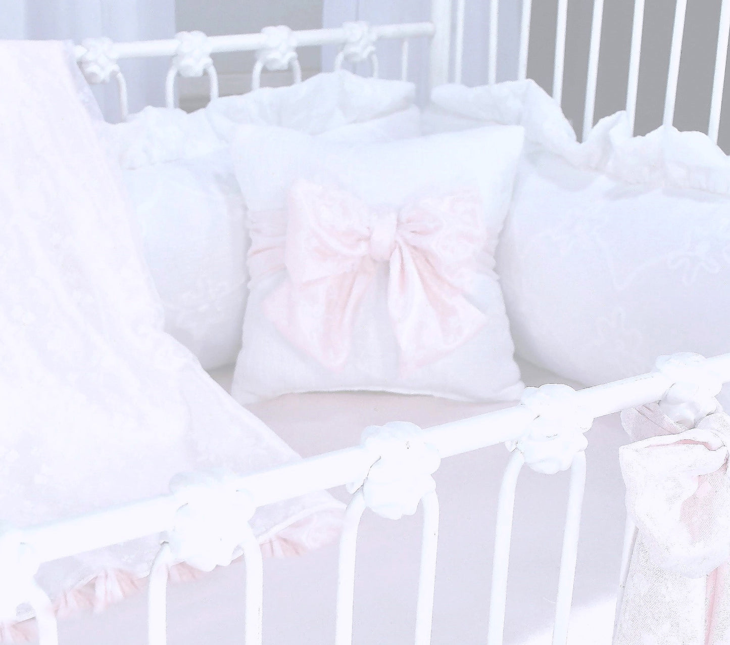 Lilly Pink 3 Piece Crib Bedding Set